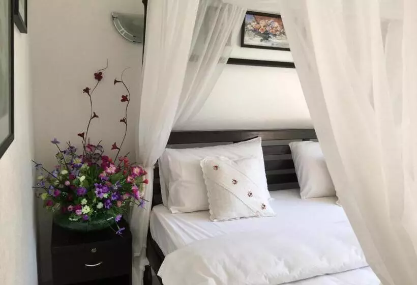 اتاق لوکس با چشم‌انداز باغ, White Elephant Resort