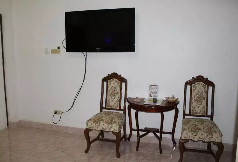 سوییت با چشم‌انداز باغ, White Elephant Resort