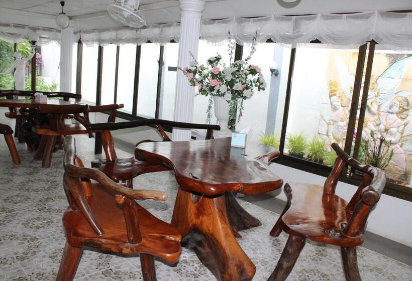 Люкс Вид на Сад, White Elephant Resort