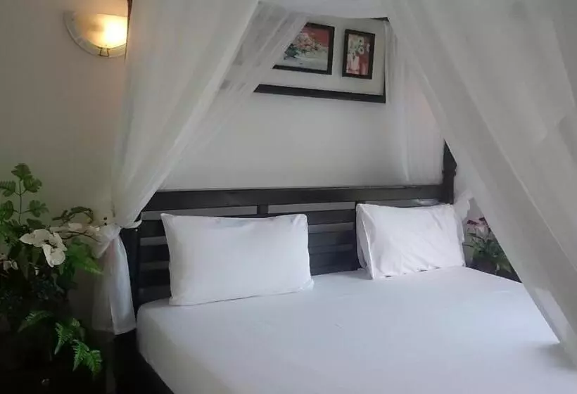 اتاق خانوادگی با چشم‌انداز باغ, White Elephant Resort