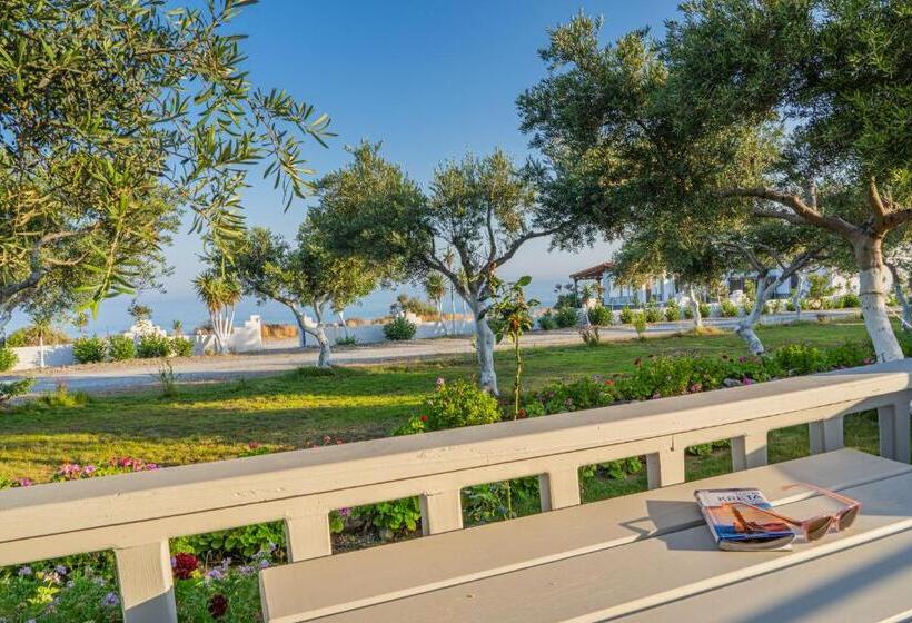 スーペリアスタジオ, Fata Morgana Studios & Apartments