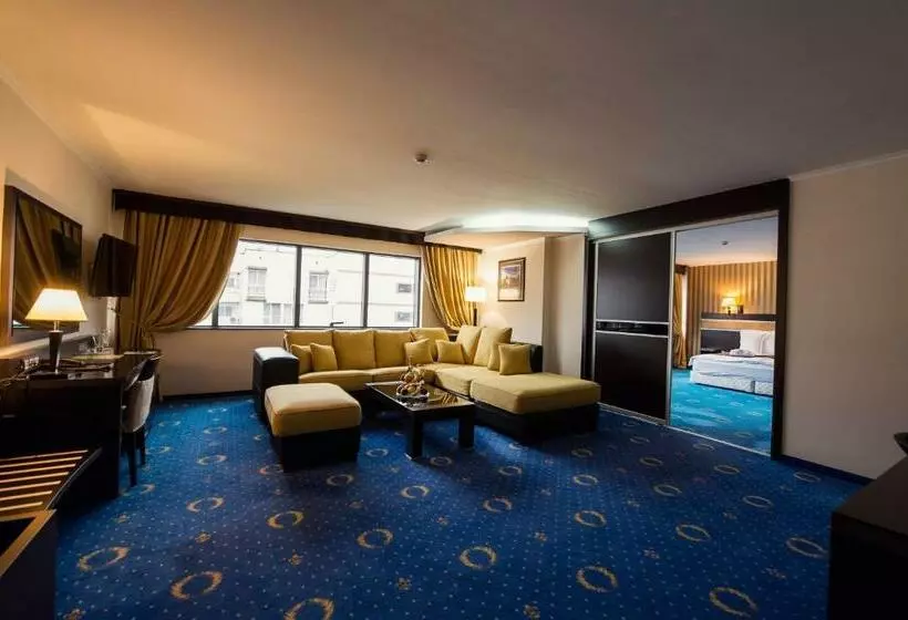 デラックススイート, Grand Hotel Hebar