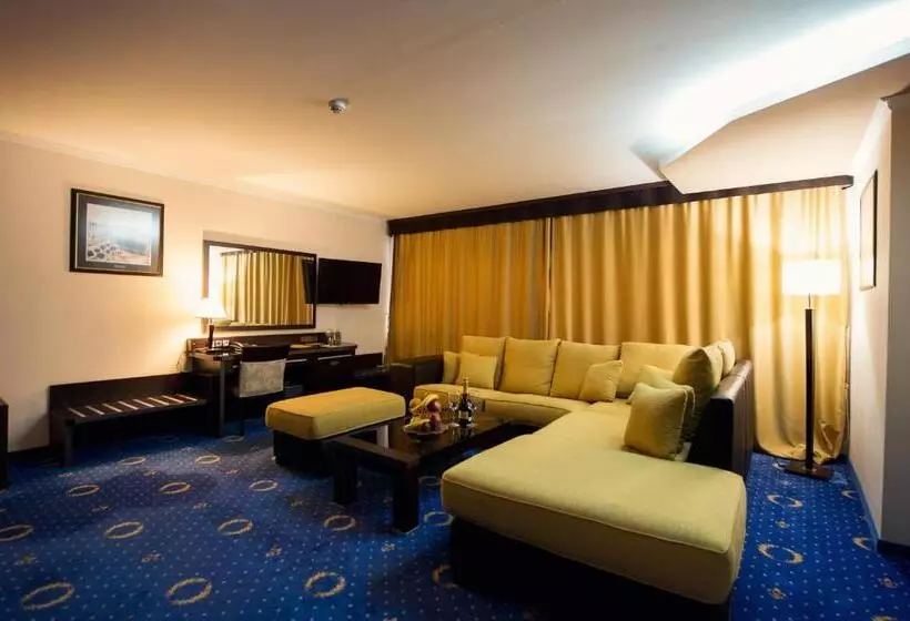 デラックススイート, Grand Hotel Hebar