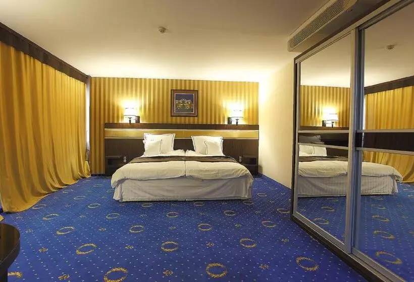 デラックススイート, Grand Hotel Hebar