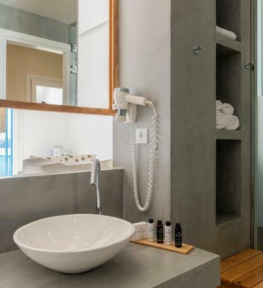 סוויטת דלוקס נוף לים, Bluetopia Suites