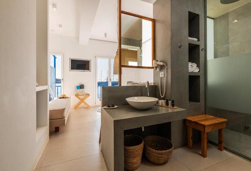 סוויטת דלוקס נוף לים, Bluetopia Suites