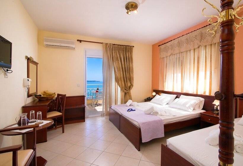 Chambre Triple Standard Vue Mer, Diamond