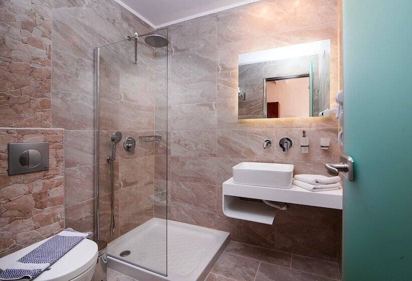 Chambre Triple Deluxe Vue Mer, Diamond