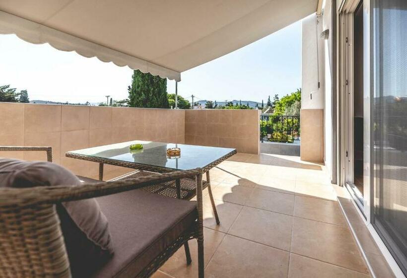 테라스 주니어 스위트, Dimitra Sun