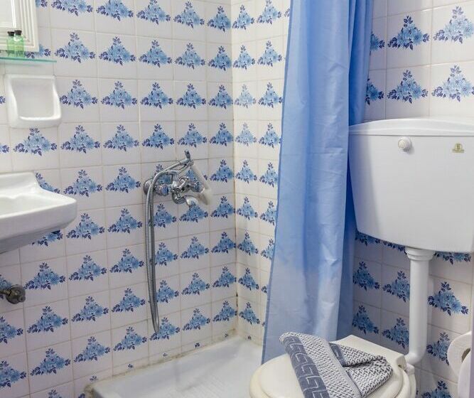 Economy Studio, Elefteria