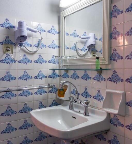 اتاق استاندارد با چشمانداز باغ, Elefteria