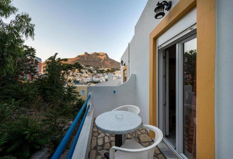 استودیوی استاندارد, Elefteria