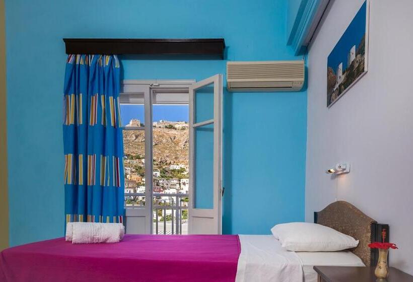 اتاق استاندارد سه تخته با چشمانداز, Elefteria