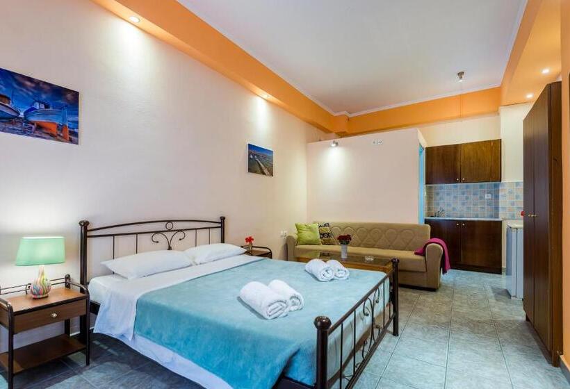 استودیو استاندارد با بالکن, Elefteria