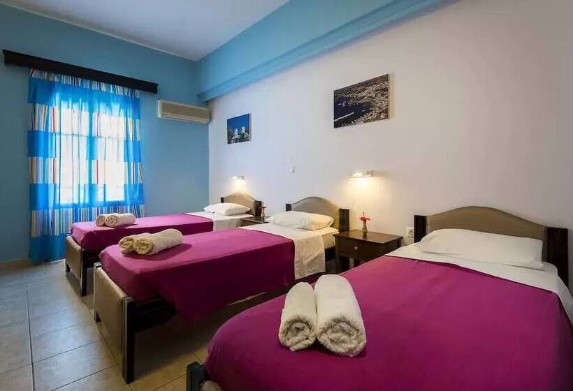 اتاق استاندارد سه تخته با چشمانداز باغ, Elefteria