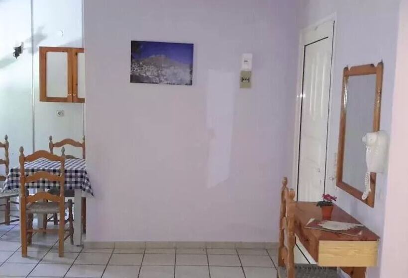 آپارتمان 1 خوابه, Elefteria