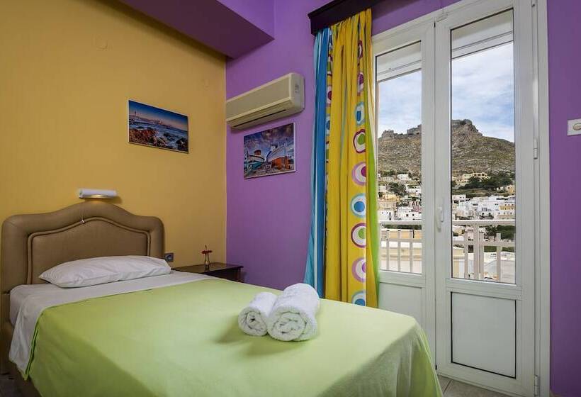 اتاق استاندارد سه تخته با چشمانداز, Elefteria