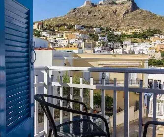 استودیو استاندارد با بالکن, Elefteria