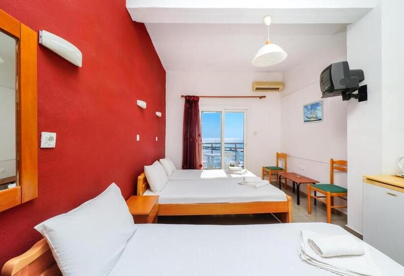 景色の見えるスタンダード4人部屋, Papageorgiou