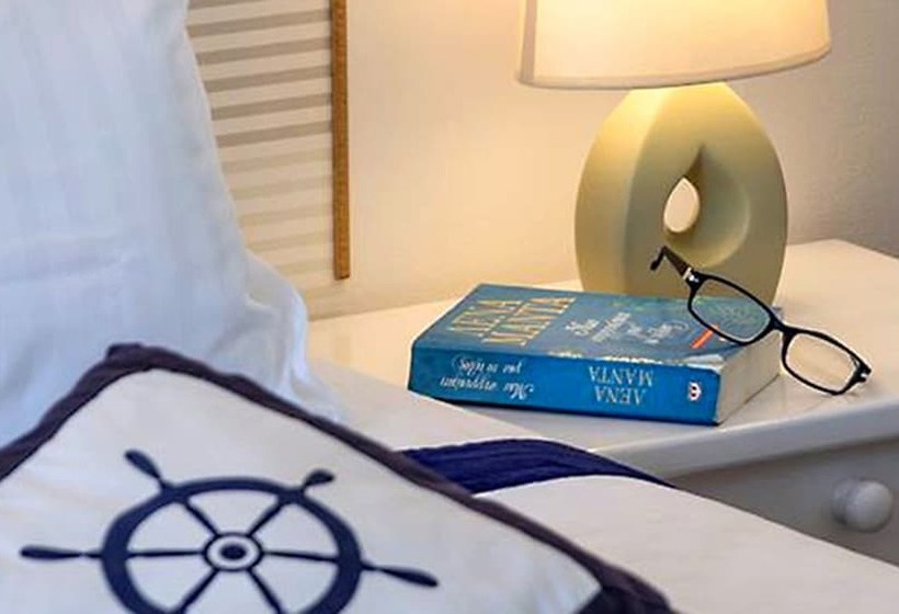 جناح جونيور مطلّ علي البحر, Paradiso Resort