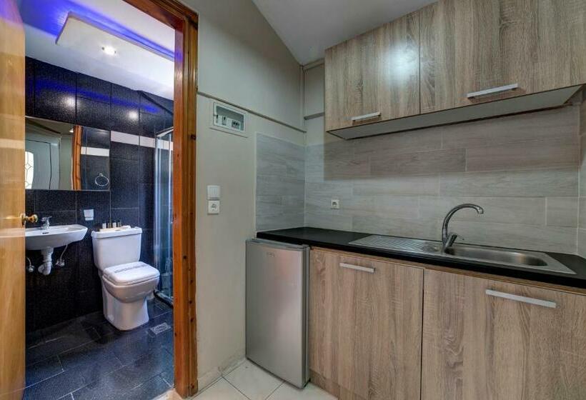 스탠다드 스튜디오 풀장 전망, The L Suites & Apartments