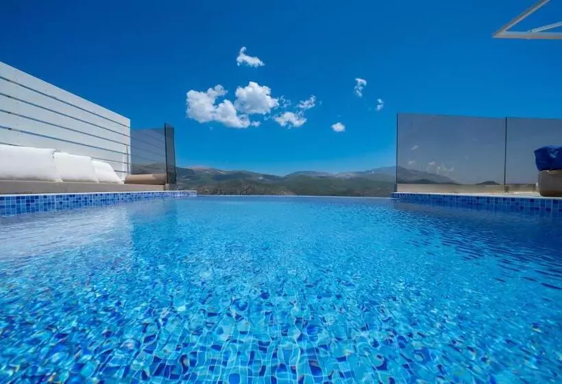 Suite with Pool, The L Suites & Apartments