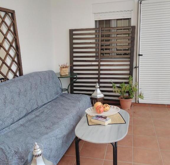 חדר משפחתי, Ionio Gastronomy Suites