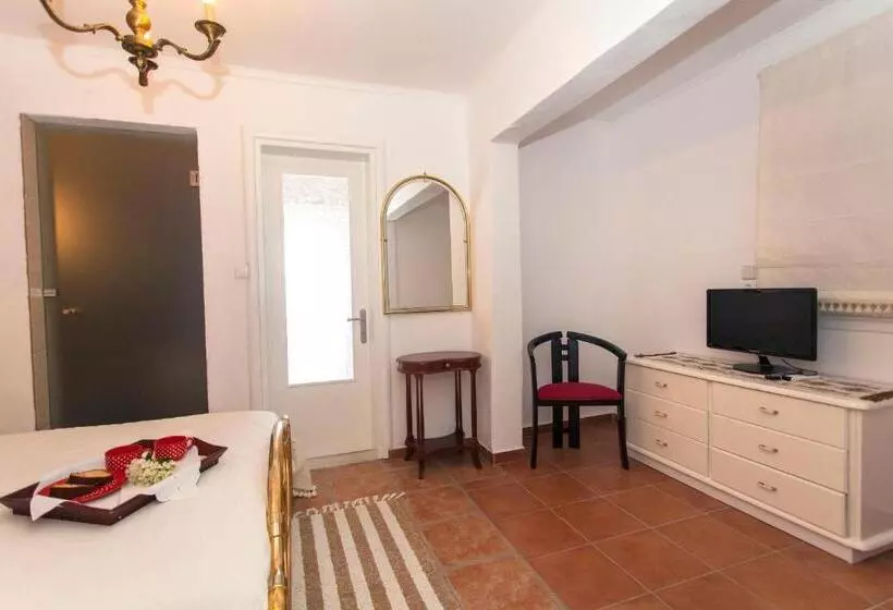 ファミリールーム, Ionio Gastronomy Suites