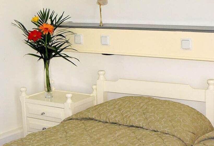 スタンダードルーム, Zografos