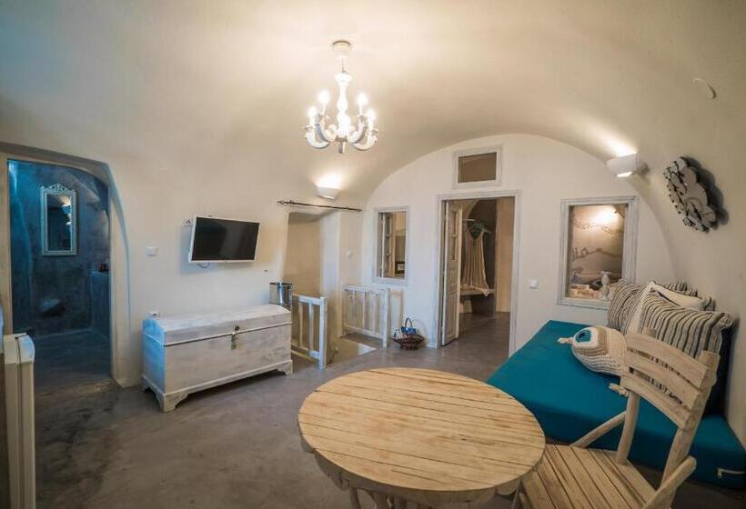 2 Bedroom House, Kaleidoscope Cave Houses