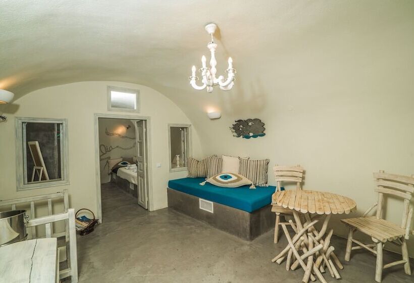 2 Bedroom House, Kaleidoscope Cave Houses