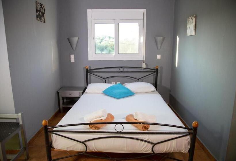 اتاق استاندارد سه نفره, Villa Pap