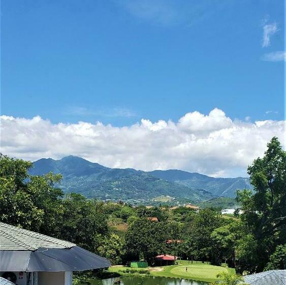 디럭스 스튜디오, Alameda Cariari Boutique