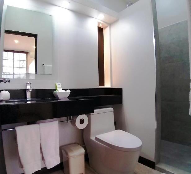 디럭스 4인 룸, Alameda Cariari Boutique