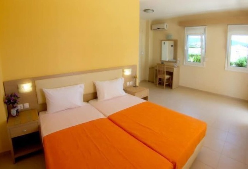 غرفة قياسية بالطابق الأرضى, Decauville