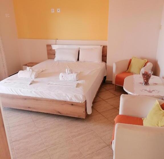 סוויטת דלוקס נוף לים, Decauville