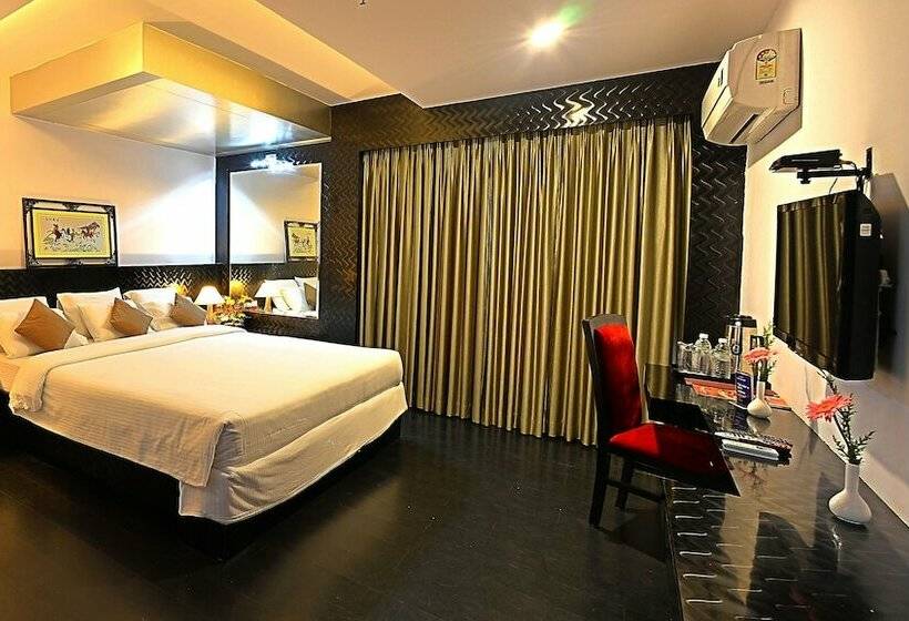 חדר משפחתי, Gokulam Park