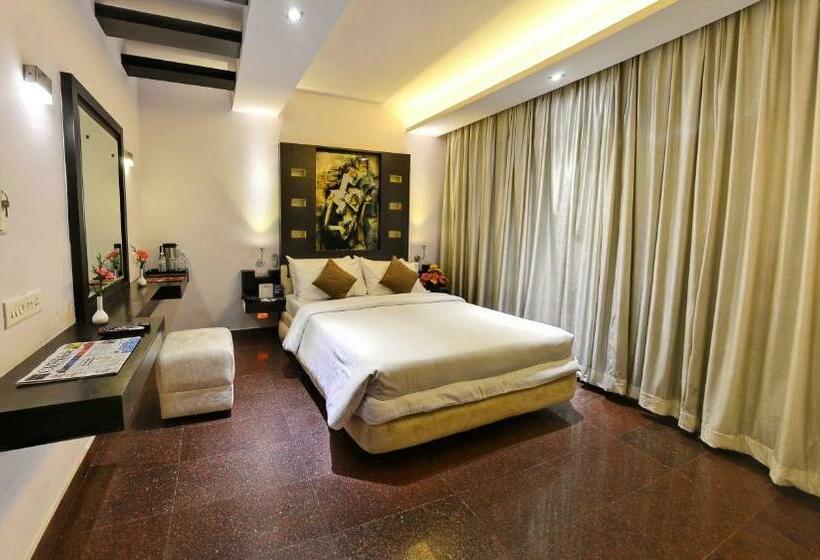 חדר אקזקיוטיב, Gokulam Park