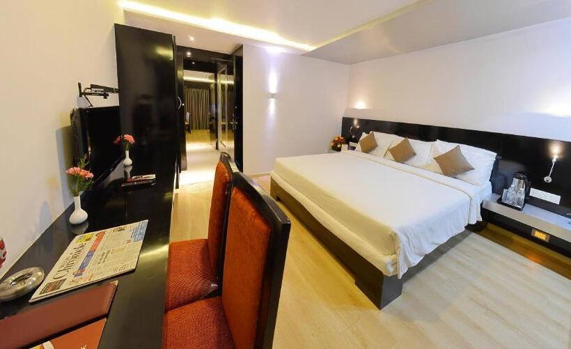 סוויטה, Gokulam Park