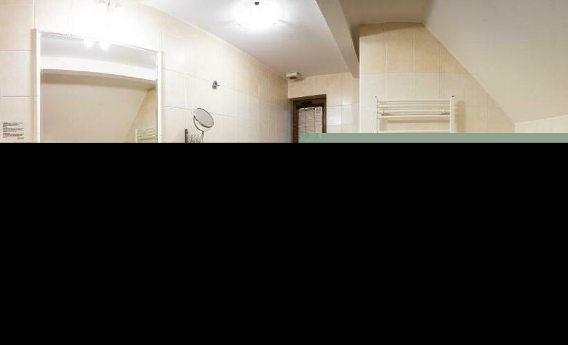 اتاق استاندارد, Green Gondola