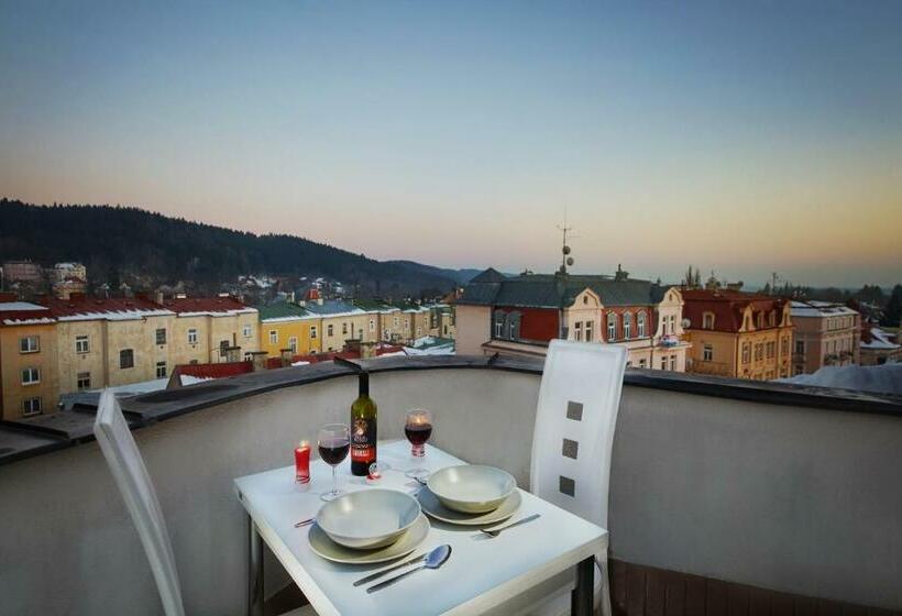 침실 1개 발코니 아파트, Hostel Foster