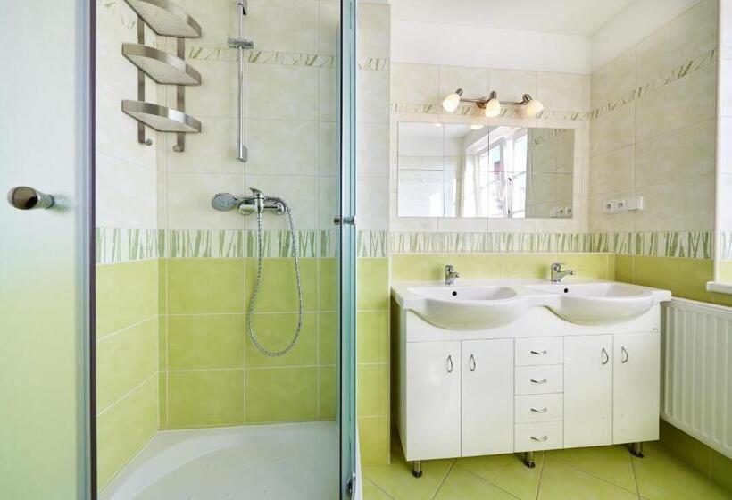 스탠다드 룸 공동 욕실, Hostel Foster