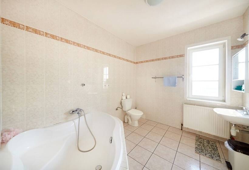 스탠다드 룸 공동 욕실, Hostel Foster