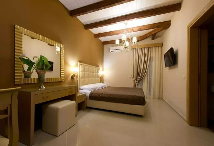 Studio Deluxe, Ideal Boutique