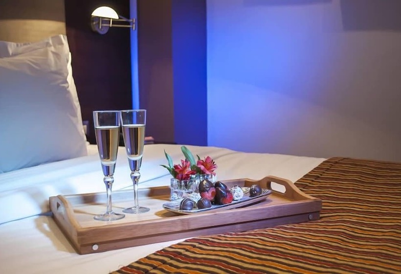 סוויטה עם ג'קוזי, La Cuesta De Cayma