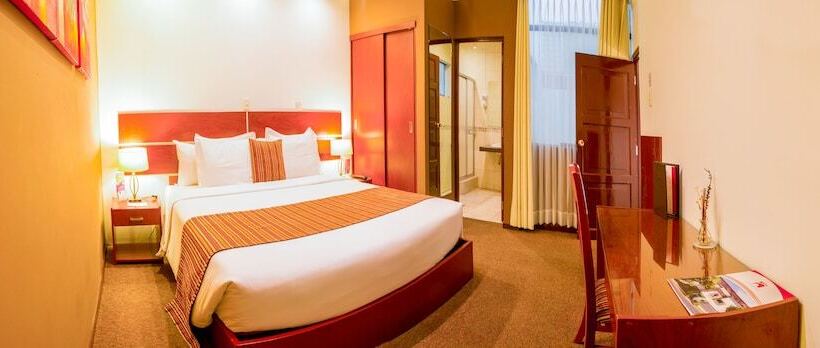 חדר משפחתי, La Cuesta De Cayma