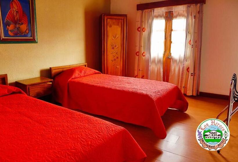 Номер Стандарт, Los Héroes