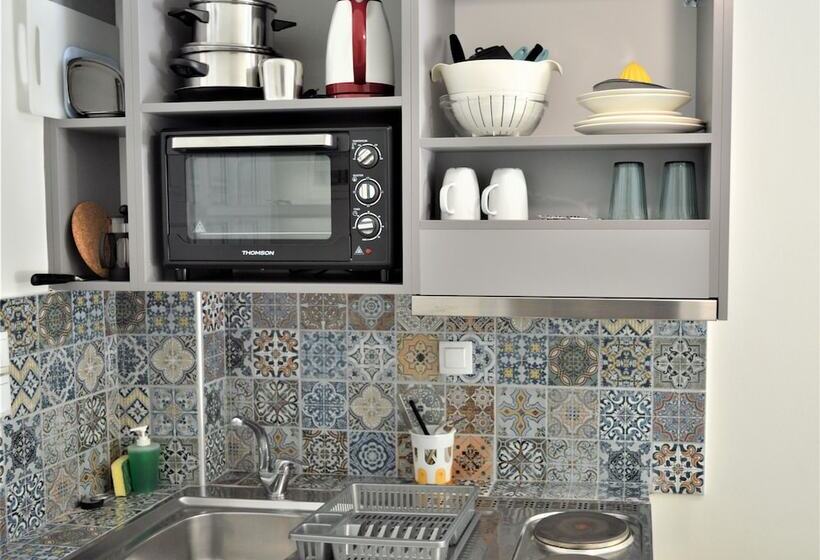 スタンダードスタジオ, Meraki