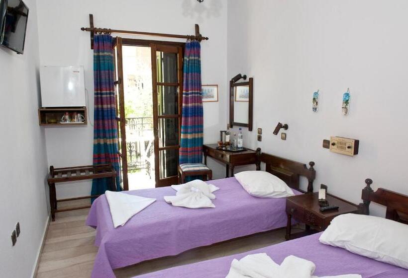 غرفة قياسية مزوَّدة بشُرفة, Pegasus