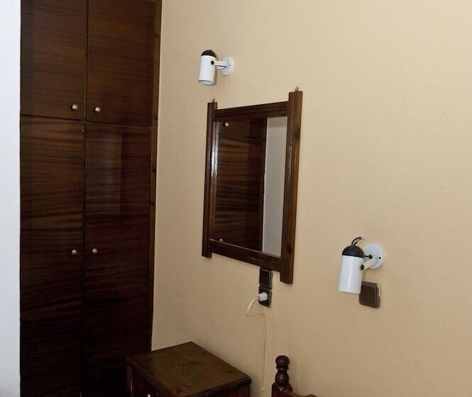 Quarto Estandar Individual, Pegasus